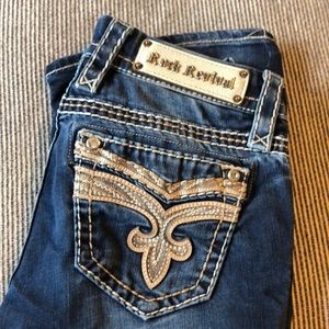 Size 25 Rock Revival Capris
